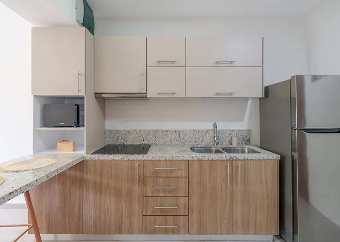 Downtown Penthouse With Private Pool, Rooftop Pool And Gym, Short Distance From Beaches, Restaurants & Nightlife Apartamento *