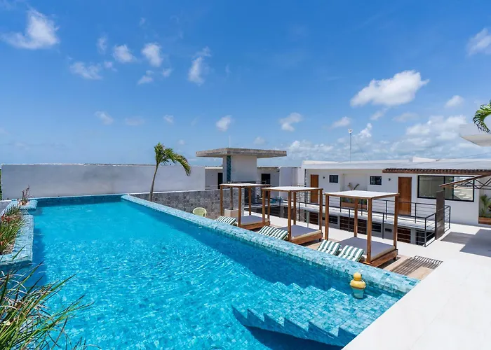 Downtown Penthouse With Private Pool, Rooftop Pool And Gym, Short Distance From Beaches, Restaurants & Nightlife * Tulum