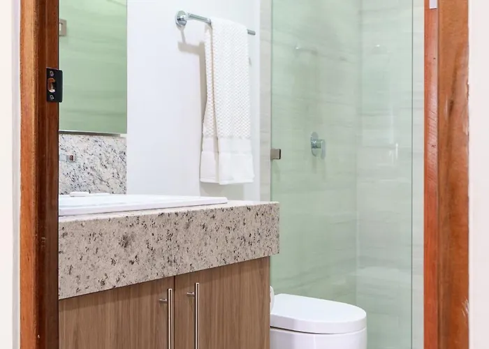 Downtown Penthouse With Private Pool, Rooftop Pool And Gym, Short Distance From Beaches, Restaurants & Nightlife Apartamento *