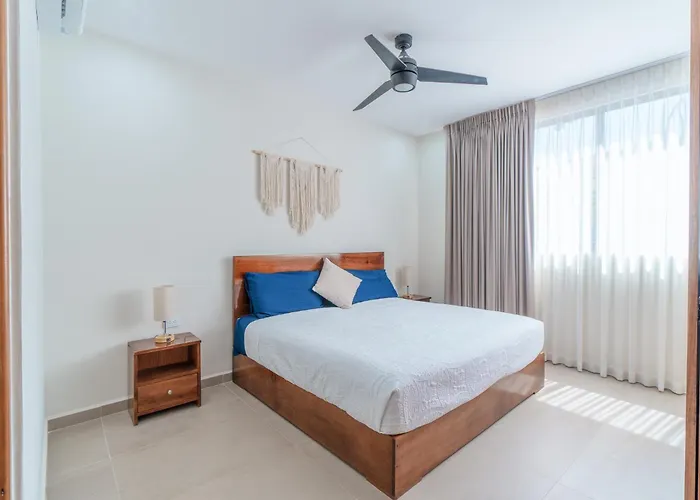 Downtown Penthouse With Private Pool, Rooftop Pool And Gym, Short Distance From Beaches, Restaurants & Nightlife Apartamento