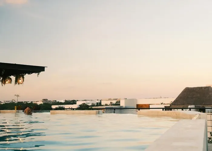 Downtown Penthouse With Private Pool, Rooftop Pool And Gym, Short Distance From Beaches, Restaurants & Nightlife Apartamento *