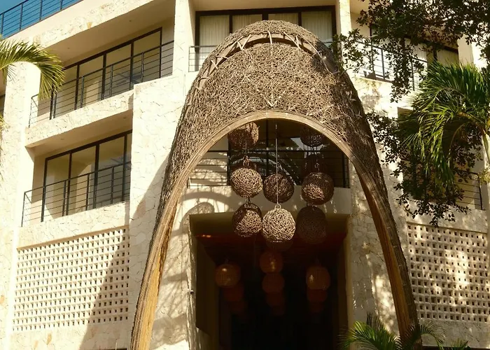 Downtown Penthouse With Private Pool, Rooftop Pool And Gym, Short Distance From Beaches, Restaurants & Nightlife Tulum